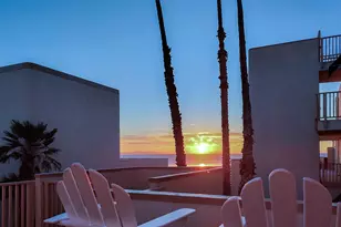 711 Pacific Coast Hwy, Huntington Beach, CA 92648 - Photo 1