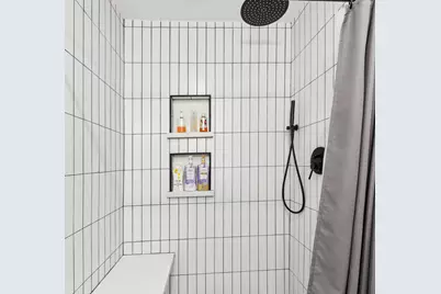 711 Pacific Coast Highway #206, Huntington Beach, CA 92648 - Photo 17