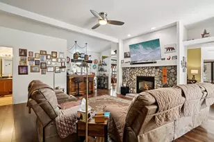 25001 Rim Rock Rd, Idyllwild, CA 92549 - Photo 11