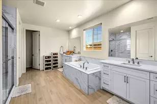 81835 Vida Bella Dr, La Quinta, CA 92253 - Photo 19