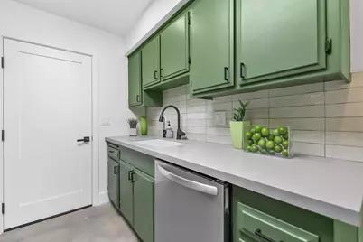 2041 S Calle Palo Fierro, Palm Springs, CA 92264 - Photo 17