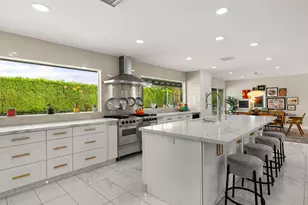 460 N Orchid Tree Ln, Palm Springs, CA 92262 - Photo 17