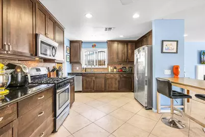 69295 Nilda Drive, Cathedral City, CA 92234 - Photo 11