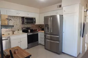 2010 Lawrence Crossley Rd, Palm Springs, CA 92264 - Photo 11