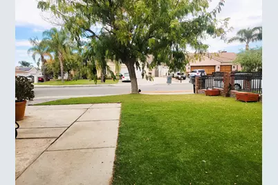 1992 Warwick Street, San Jacinto, CA 92582 - Photo 3