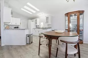 73450 Country Club Dr, Palm Desert, CA 92260 - Photo 11