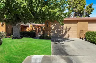 2 Valencia Dr, Rancho Mirage, CA 92270 - Photo 11