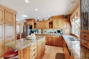 38960 Kilimanjaro Dr, Palm Desert, CA 92211 - Photo 9