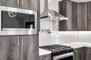 69835 Bluegrass Way, Cathedral City, CA 92234 - Photo 9