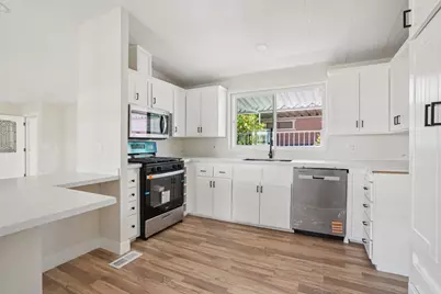 73290 San Carlos Drive, Thousand Palms, CA 92276 - Photo 9