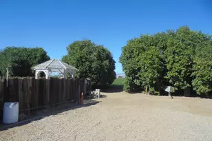 2265 E Chanslor Way, Blythe, CA 92225 - Photo 7