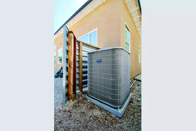 13868 Avenida La Vista, Desert Hot Springs, CA 92240 - Photo 37