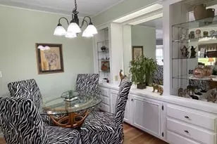 32811 Desert Moon Dr, Thousand Palms, CA 92276 - Photo 9