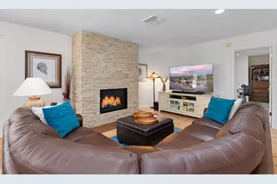 8395 Emerson Avenue, Yucca Valley, CA 92284 - Photo 13