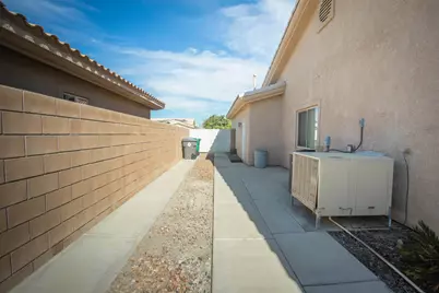 74119 Academy Lane E, Palm Desert, CA 92211 - Photo 9