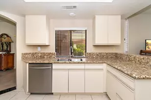 38315 Crocus Ln, Palm Desert, CA 92211 - Photo 7