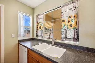 56034 Desert Gold Dr, Yucca Valley, CA 92284 - Photo 19