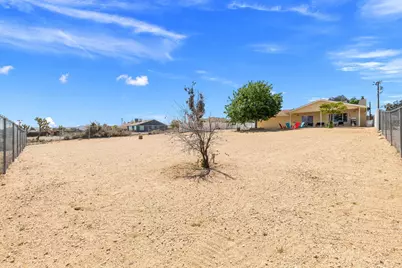 56034 Desert Gold Drive, Yucca Valley, CA 92284 - Photo 45