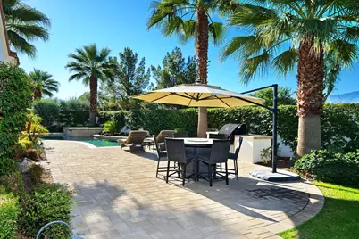 76054 Via Saturnia, Indian Wells, CA 92210 - Photo 11