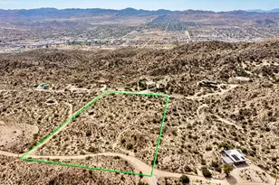 101 Nelson Rd, Yucca Valley, CA 92284 - Photo 9