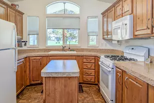 70200 Dillon Road, Desert Hot Springs, CA 92241 - Photo 19