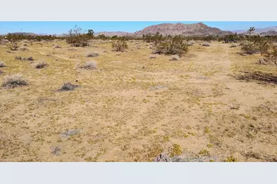 565 N Inez Avenue, Landers, CA 92285 - Photo 11