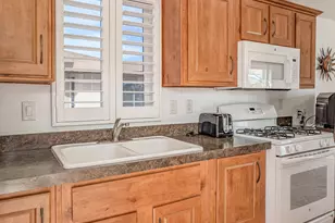 70200 Dillon Road, Desert Hot Springs, CA 92241 - Photo 13