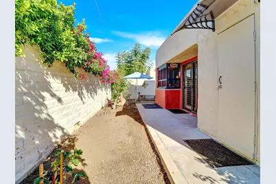 525 Thornhill Road, Palm Springs, CA 92264 - Photo 47