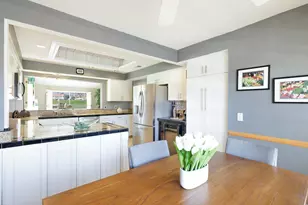 247 Vista Royale Cir W, Palm Desert, CA 92211 - Photo 19