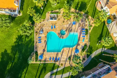 114 Desert Falls E Drive E, Palm Desert, CA 92211 - Photo 17