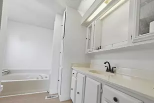 33170 Laredo Cir, Thousand Palms, CA 92276 - Photo 13