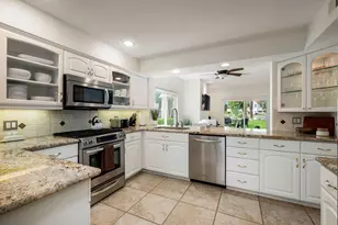 678 Vista Lago Cir N, Palm Desert, CA 92211 - Photo 9