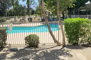 67207 N Chimayo Dr, Cathedral City, CA 92234 - Photo 11