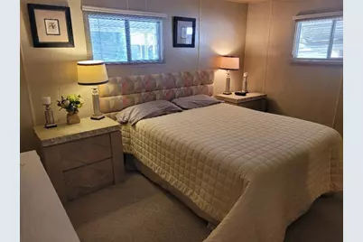 32561 Desert Moon Drive, Thousand Palms, CA 92276 - Photo 11