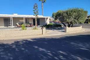 32561 Desert Moon Dr, Thousand Palms, CA 92276 - Photo 19