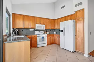 76232 Poppy Ln, Palm Desert, CA 92211 - Photo 11