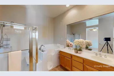 1123 E Circulo San Sorrento Road, Palm Springs, CA 92262 - Photo 11