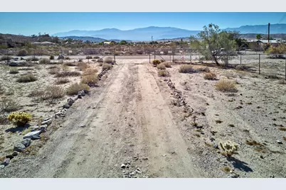73300 Paradise Avenue, Desert Hot Springs, CA 92241 - Photo 11