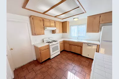 9471 Capiland Road, Desert Hot Springs, CA 92240 - Photo 15