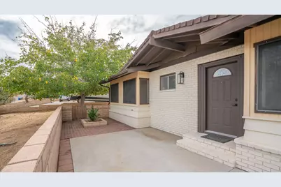 7390 Camarilla Avenue, Yucca Valley, CA 92284 - Photo 3