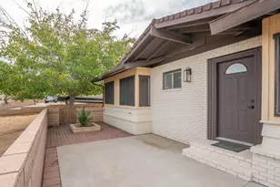 7390 Camarilla Ave, Yucca Valley, CA 92284 - Photo 3