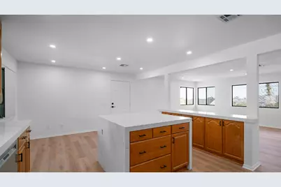 7390 Camarilla Avenue, Yucca Valley, CA 92284 - Photo 11