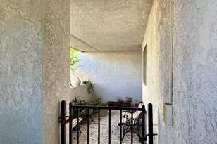 5301 E Waverly Dr, Palm Springs, CA 92264 - Photo 11