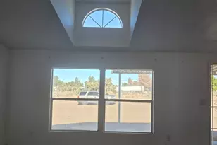 9572 Smith Rd, Phelan, CA 92371 - Photo 9