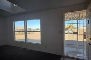 9572 Smith Rd, Phelan, CA 92371 - Photo 7