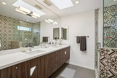 2463 S Broadmoor Drive, Palm Springs, CA 92264 - Photo 29