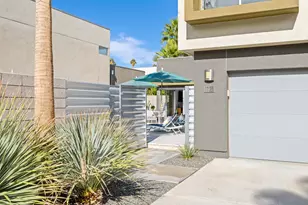 1056 Dane Dr, Palm Springs, CA 92262 - Photo 9
