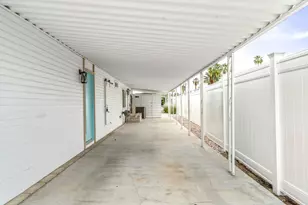 117 Aliso Dr, Palm Springs, CA 92264 - Photo 39