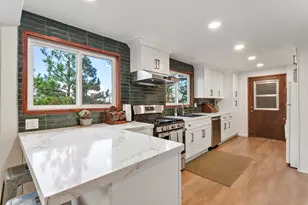 1294 Kodiak Dr, Lake Arrowhead, CA 92352 - Photo 3