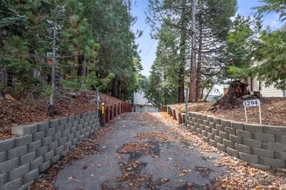 1294 Kodiak Drive, Lake Arrowhead, CA 92352 - Photo 35